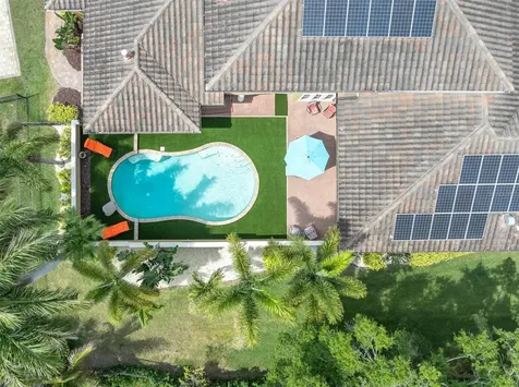 1067 Ashland Avenue Tarpon Springs FL 34689