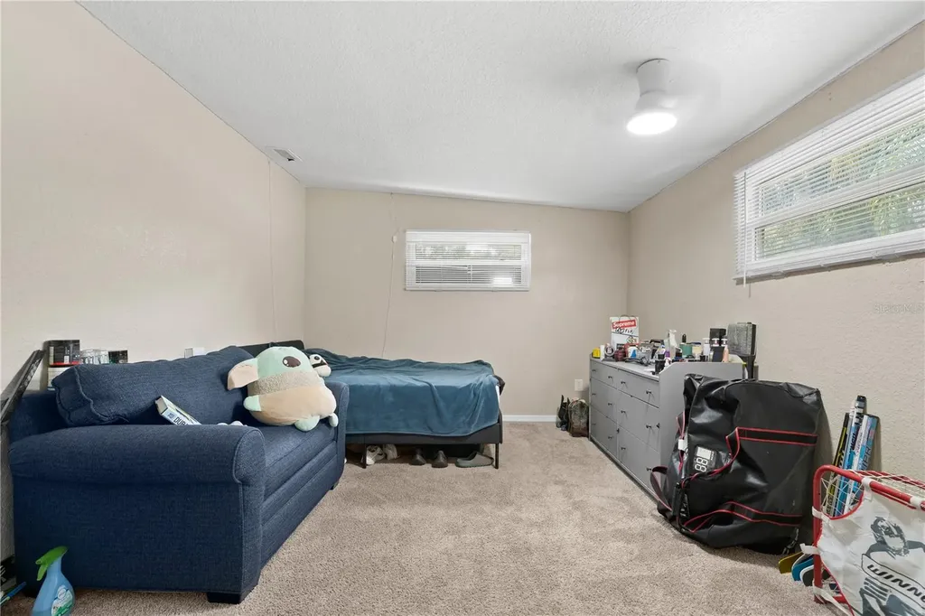 115 Ten Oak Place Valrico FL 33594