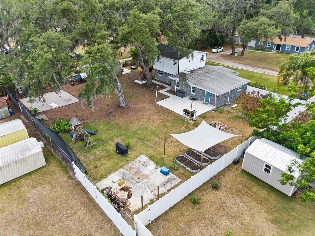 115 Ten Oak Place Valrico FL 33594