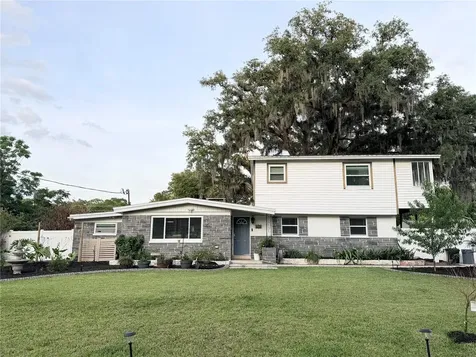 115 Ten Oak Place Valrico FL 33594