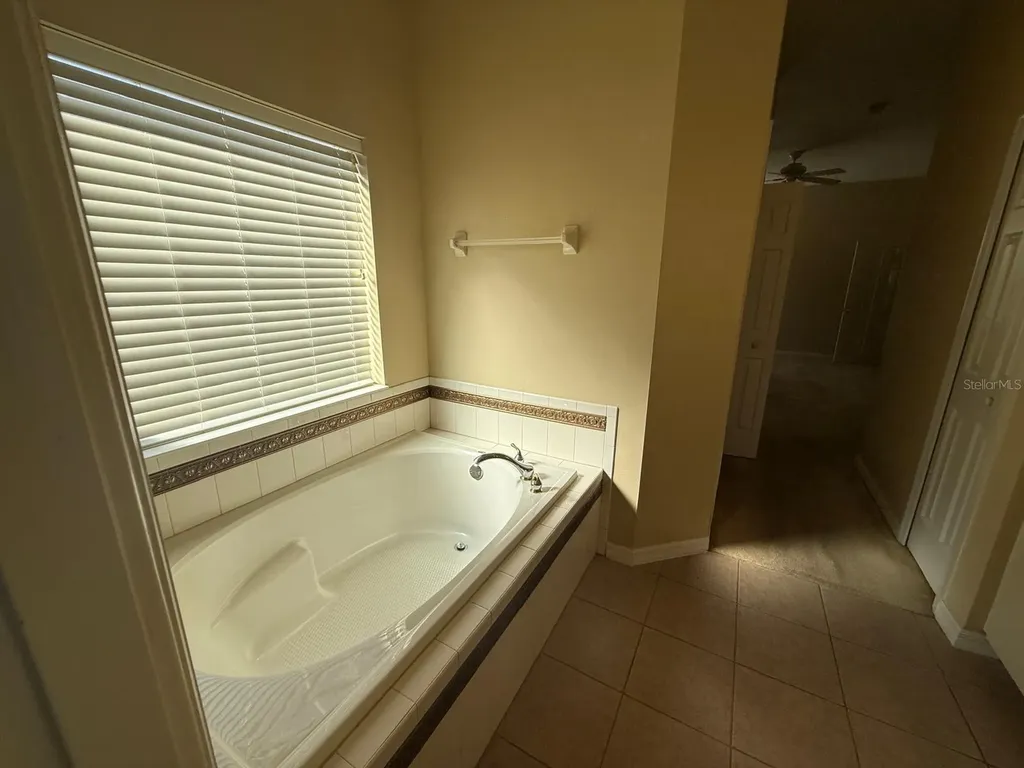 5111 Ironsides Court Tavares FL 32778