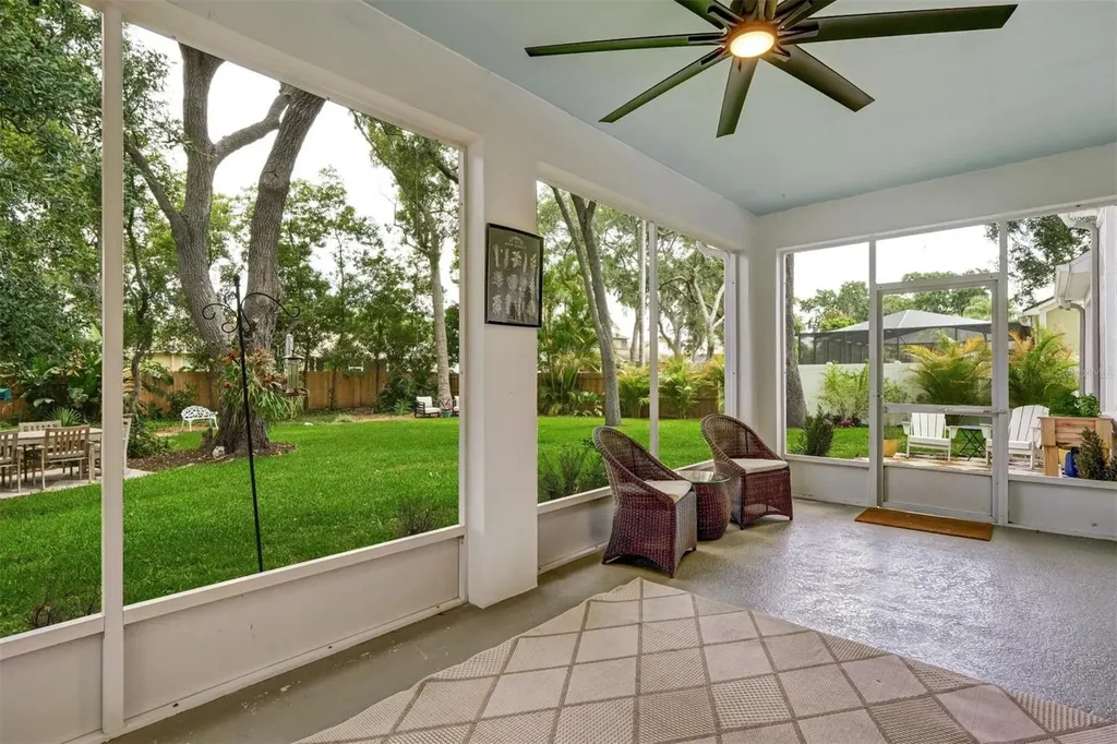 6011 Williamsburg Way Tampa FL 33625