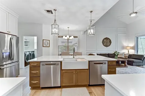 6011 Williamsburg Way Tampa FL 33625