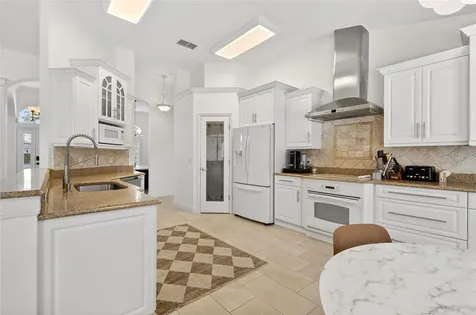 7524 Lindenhurst Drive Orlando FL 32836