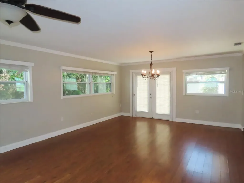2277 S Lagoon Circle Clearwater FL 33765