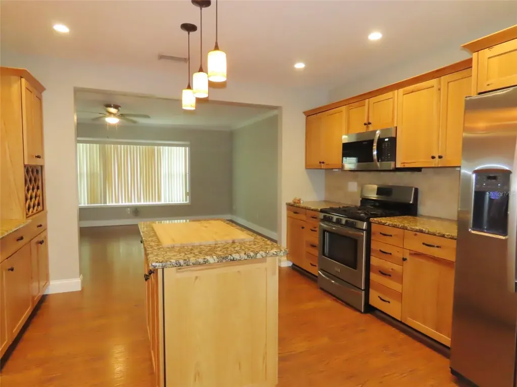 2277 S Lagoon Circle Clearwater FL 33765