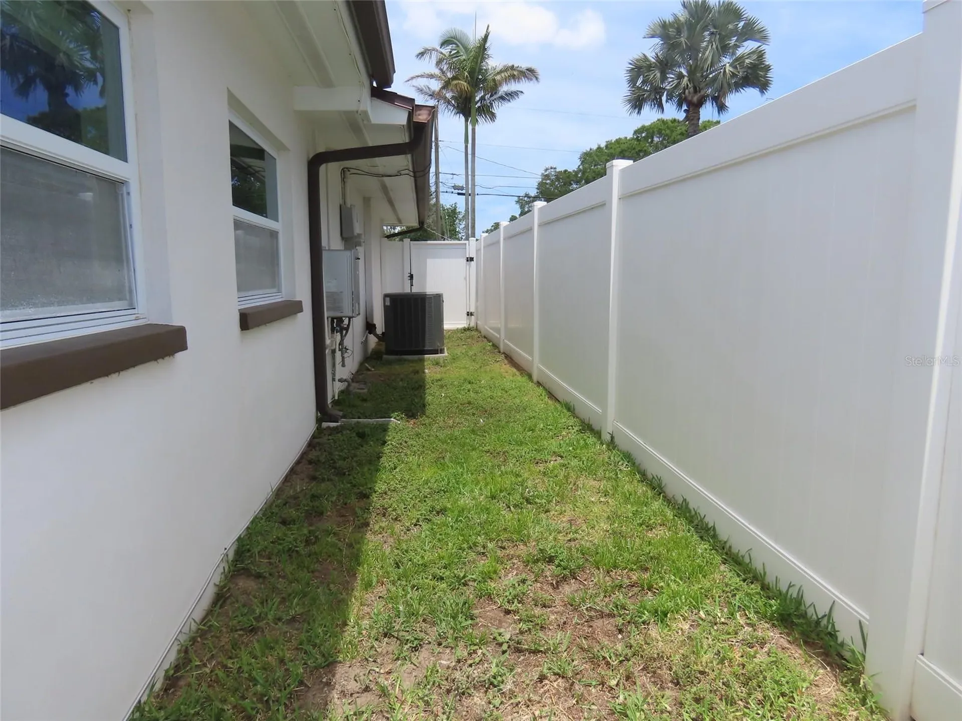 2277 S Lagoon Circle Clearwater FL 33765