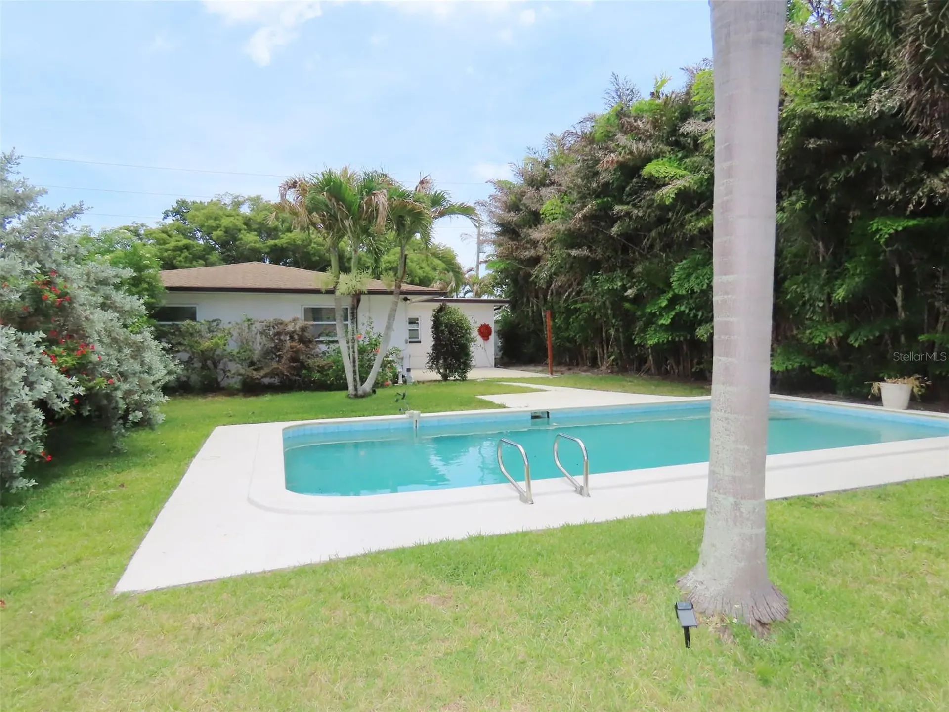 2277 S Lagoon Circle Clearwater FL 33765