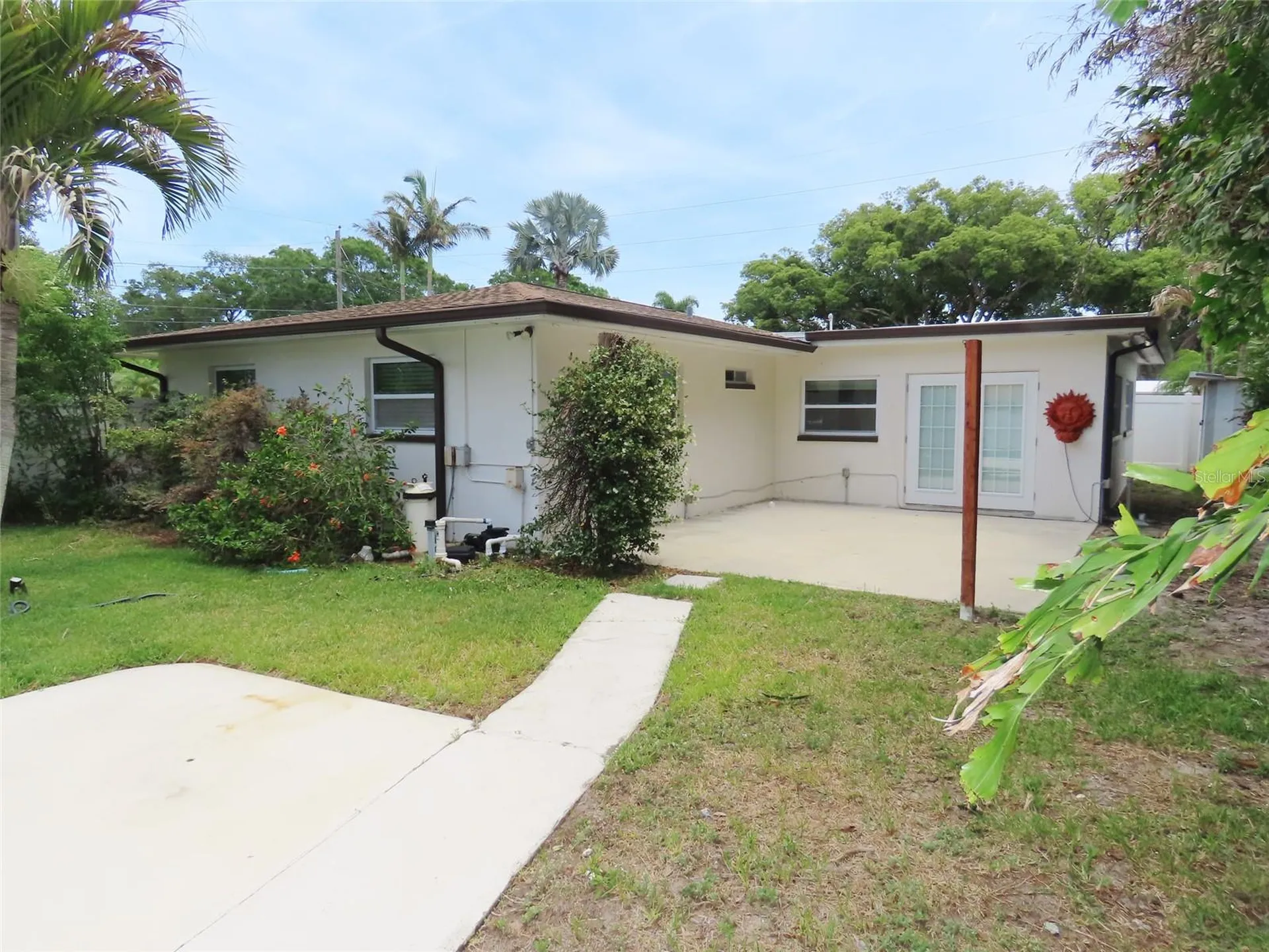 2277 S Lagoon Circle Clearwater FL 33765