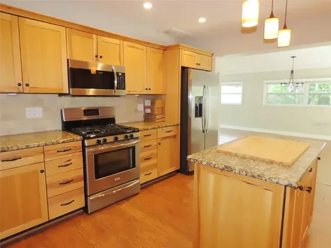2277 S Lagoon Circle Clearwater FL 33765