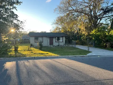 1112/1114 S Bay Avenue Sanford FL 32771