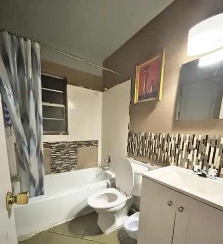 1112/1114 S Bay Avenue Sanford FL 32771