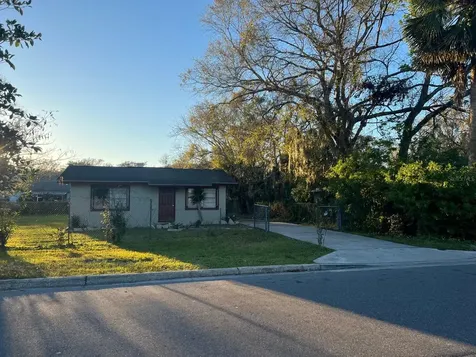 1112/1114 S Bay Avenue Sanford FL 32771