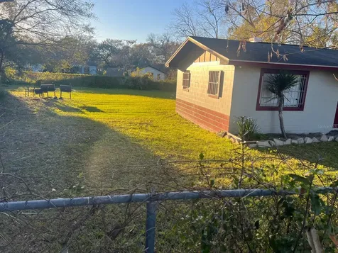 1112/1114 S Bay Avenue Sanford FL 32771