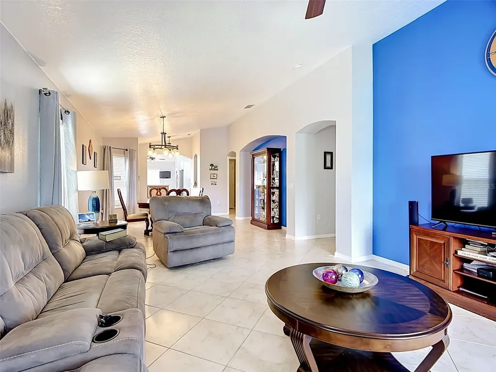 268 Acadia Drive Kissimmee FL 34759