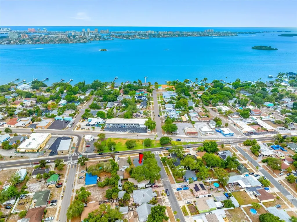 1005 Apache Trail Clearwater FL 33755