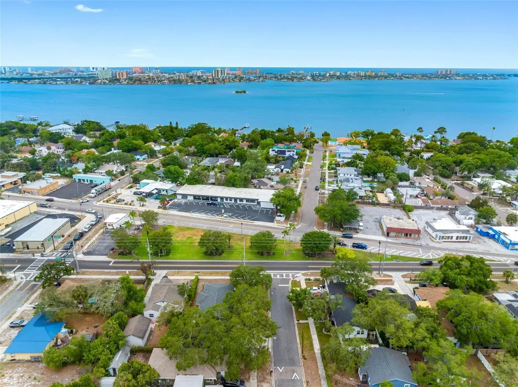 1005 Apache Trail Clearwater FL 33755
