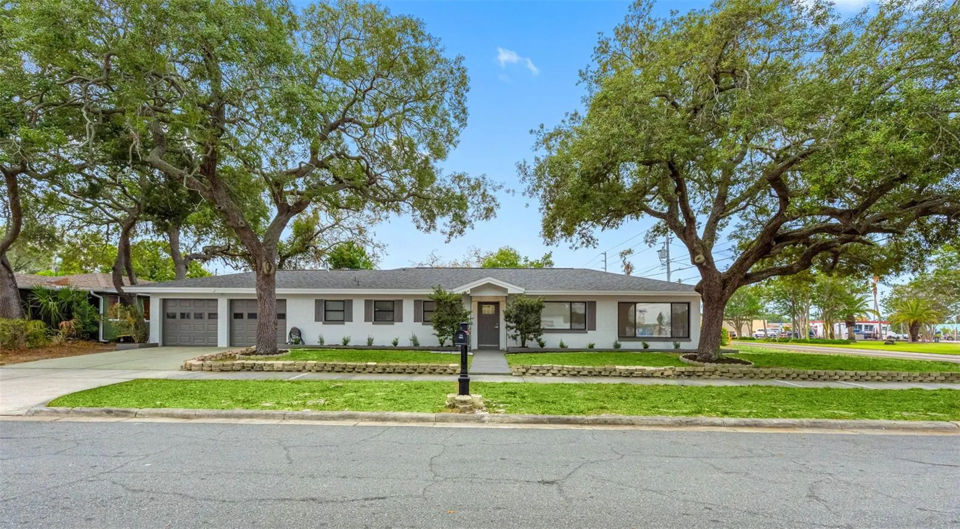 1005 Apache Trail Clearwater FL 33755