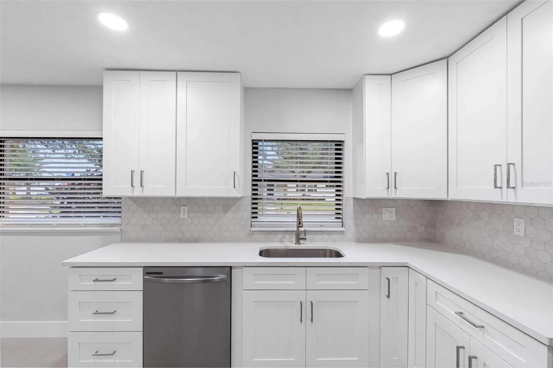 1005 Apache Trail Clearwater FL 33755