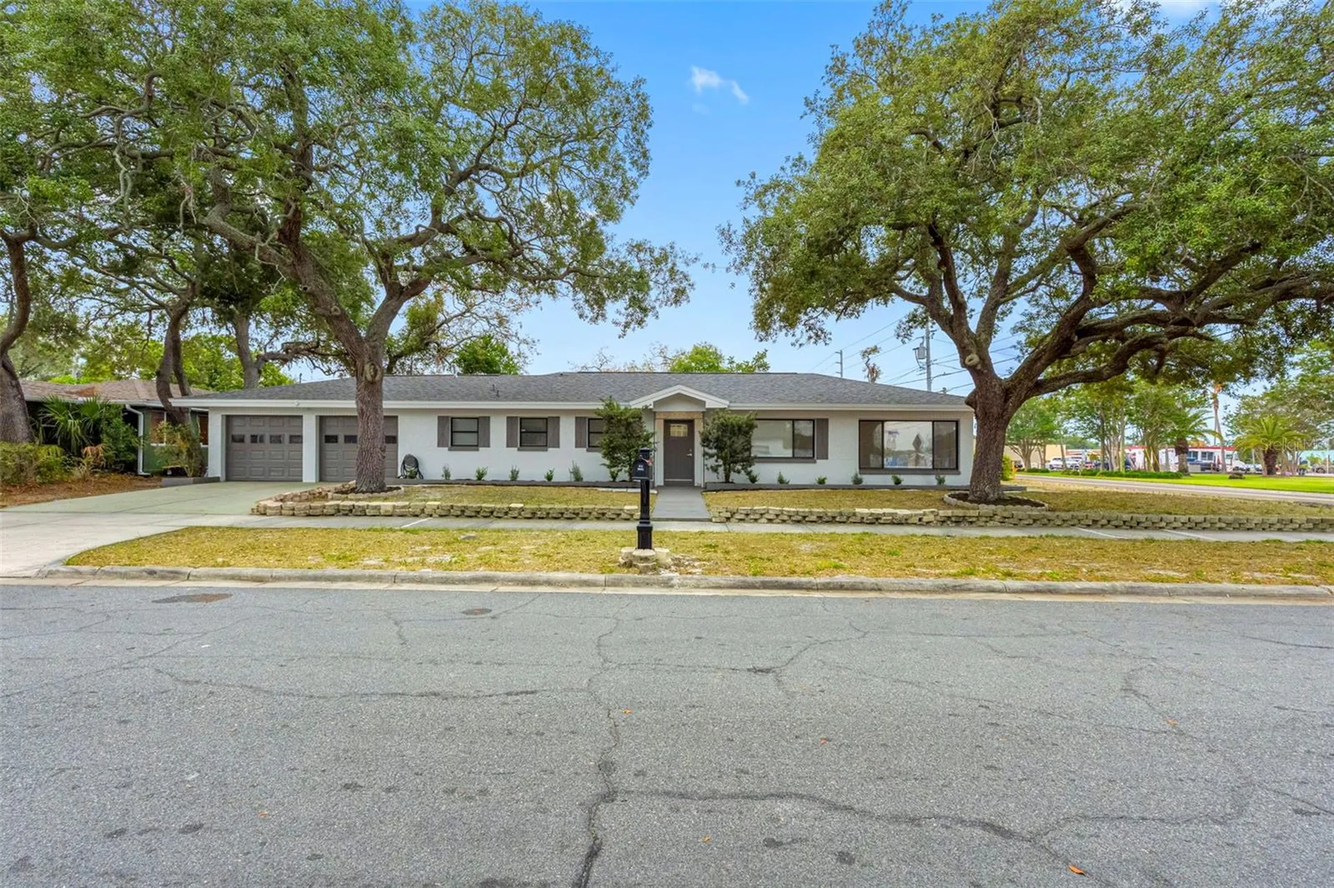 1005 Apache Trail Clearwater FL 33755