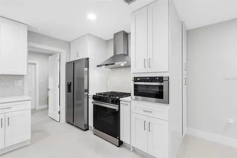 1005 Apache Trail Clearwater FL 33755