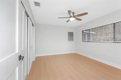 1005 Apache Trail Clearwater FL 33755