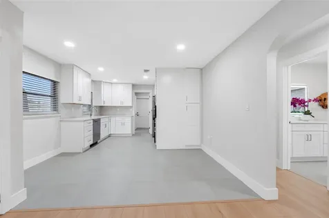 1005 Apache Trail Clearwater FL 33755