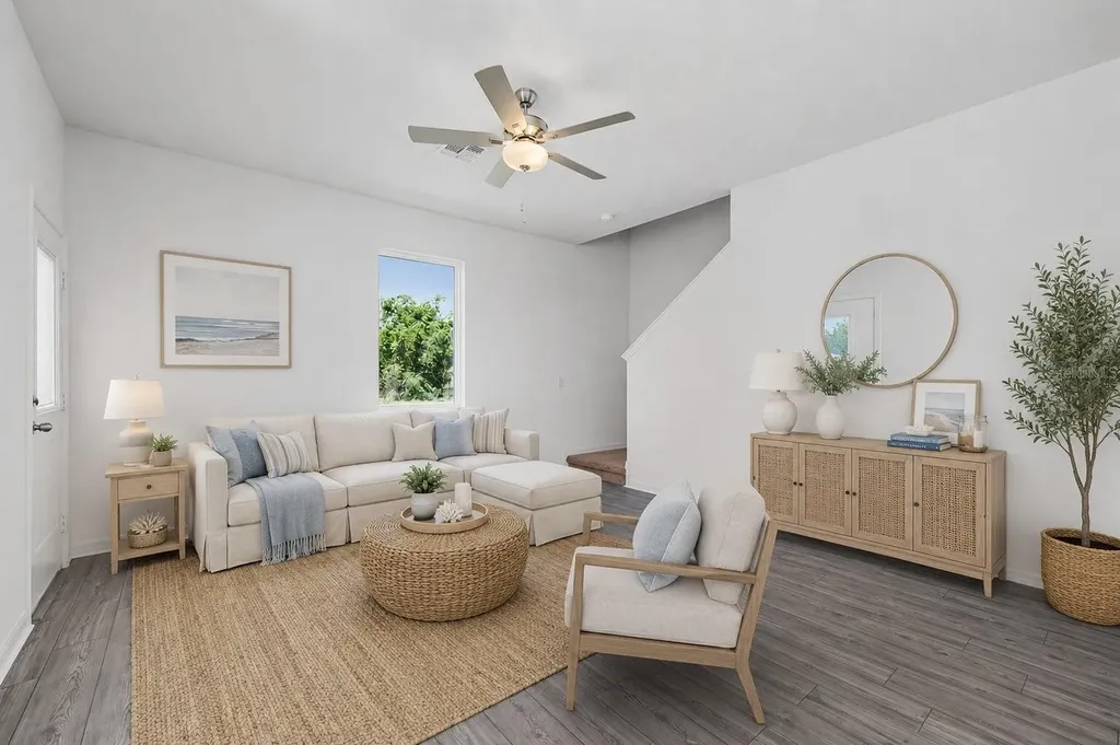 559 Bay Leaf Drive Poinciana FL 34759