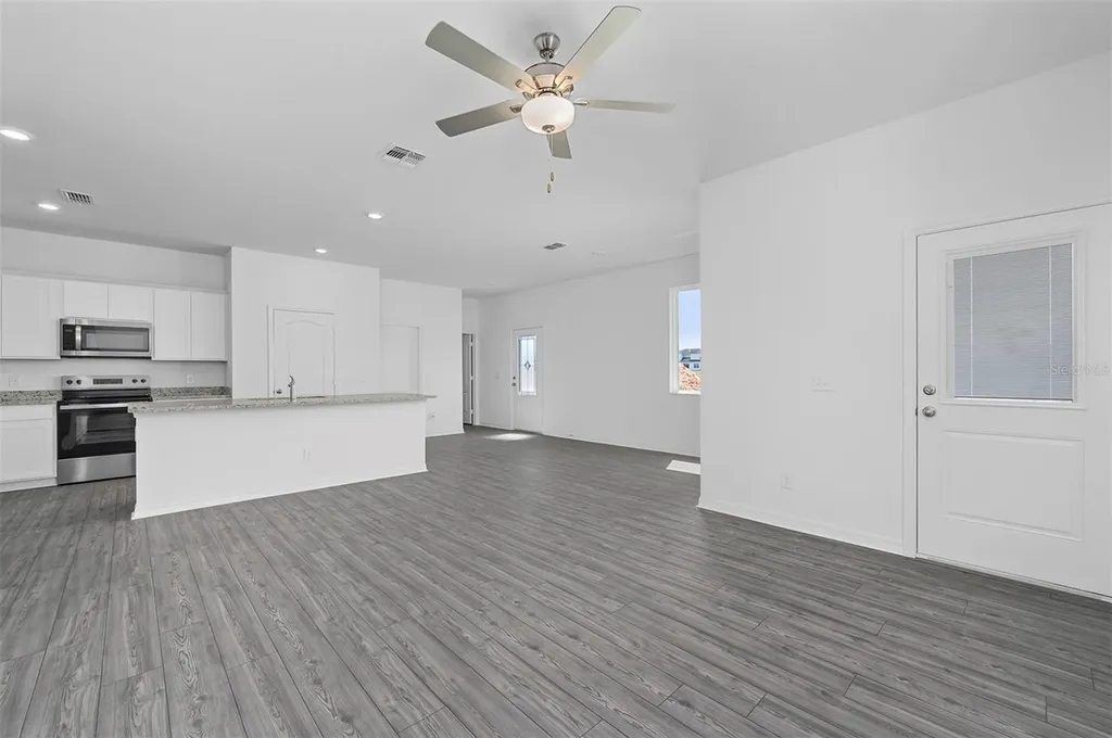 559 Bay Leaf Drive Poinciana FL 34759