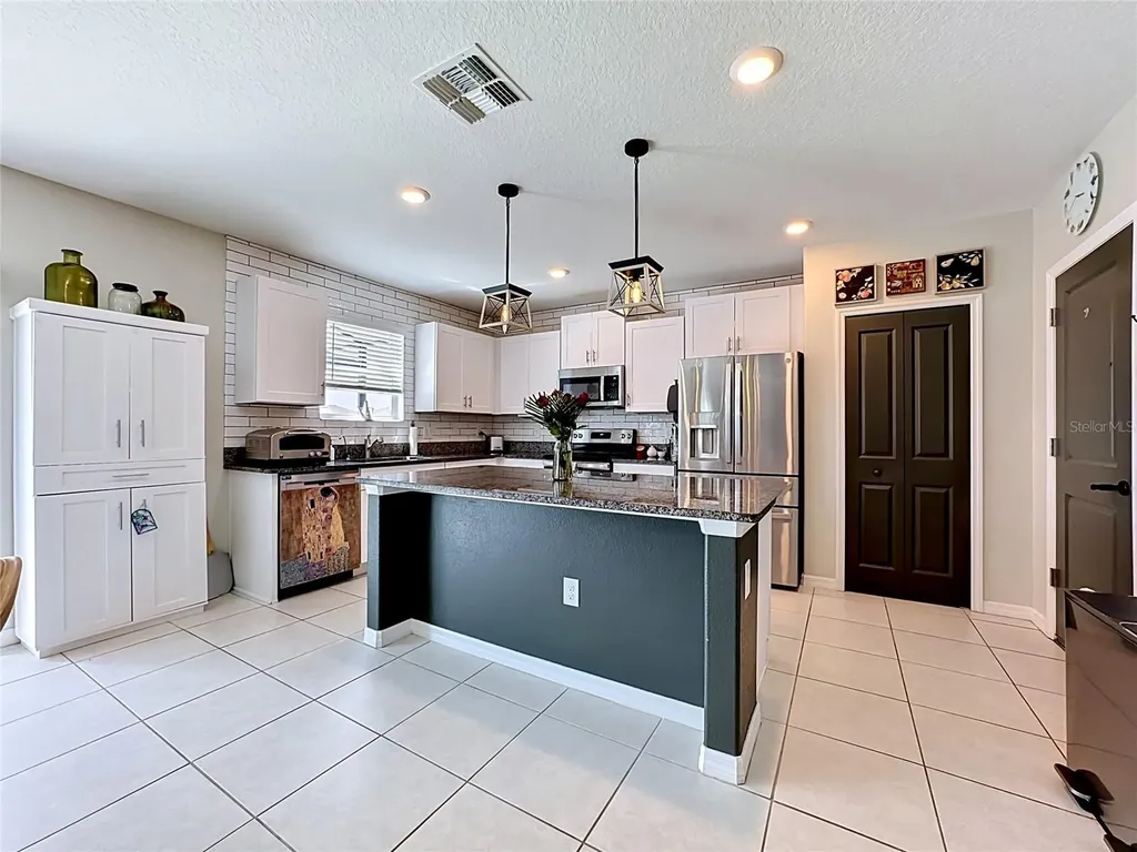 5519 Blue Azure Drive Wimauma FL 33598