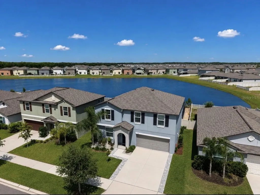 5519 Blue Azure Drive Wimauma FL 33598