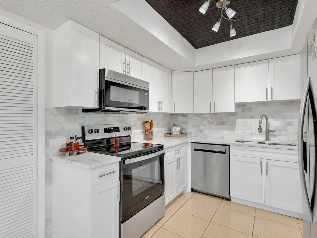 4021 SE 19th Avenue Cape Coral FL 33904