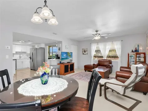 4021 SE 19th Avenue Cape Coral FL 33904