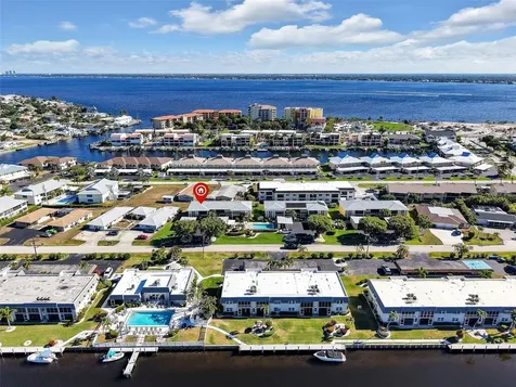 4021 SE 19th Avenue Cape Coral FL 33904