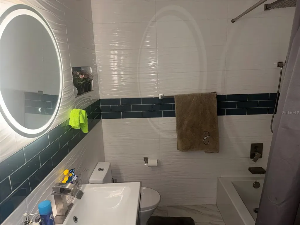 2864 Somerset Park Drive Tampa FL 33613