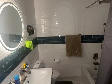 2864 Somerset Park Drive Tampa FL 33613