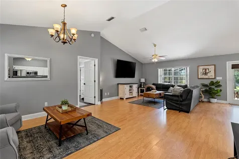 39600 Greenbrier Street Eustis FL 32736