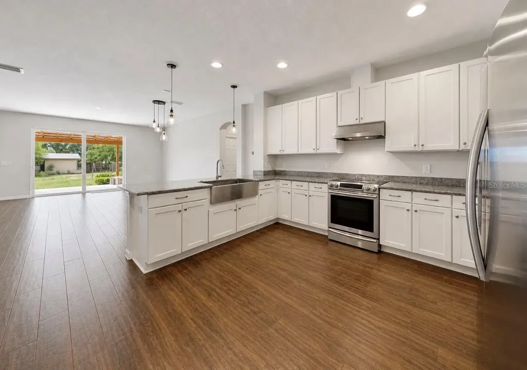 13101 Done Groven Drive Dover FL 33527