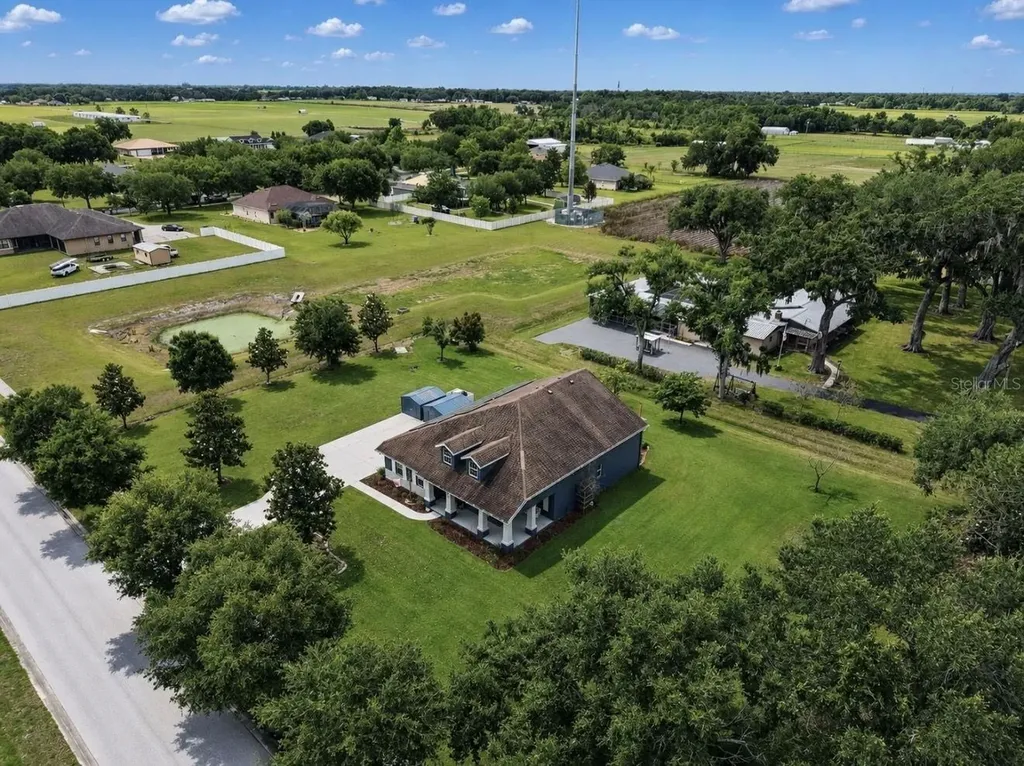 13101 Done Groven Drive Dover FL 33527