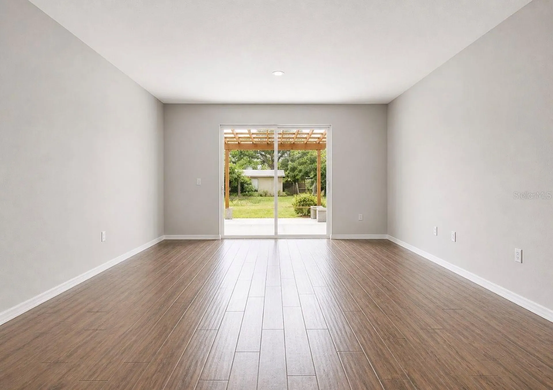 13101 Done Groven Drive Dover FL 33527