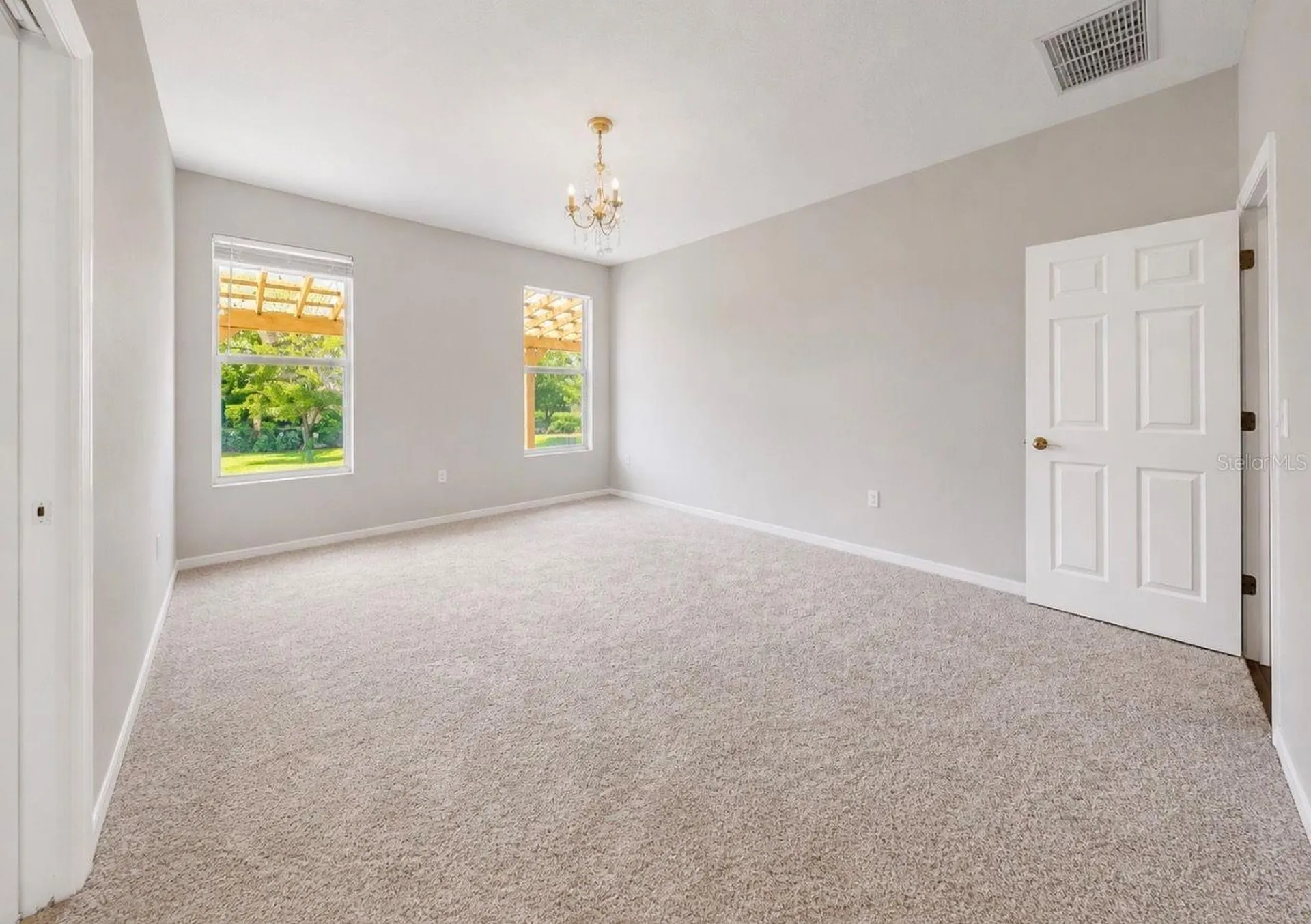 13101 Done Groven Drive Dover FL 33527