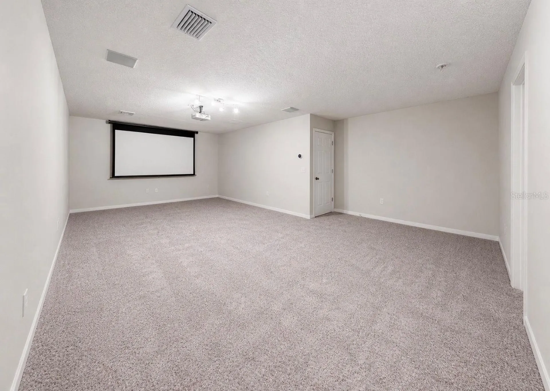 13101 Done Groven Drive Dover FL 33527