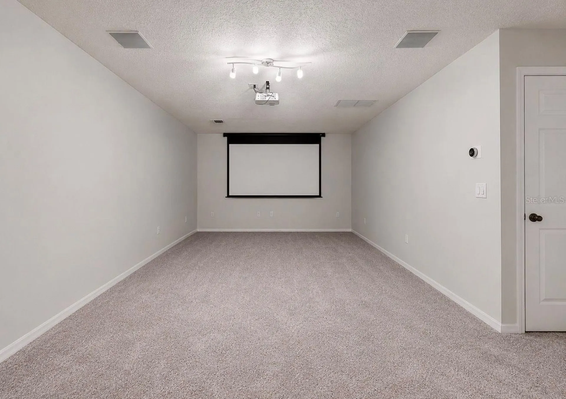 13101 Done Groven Drive Dover FL 33527