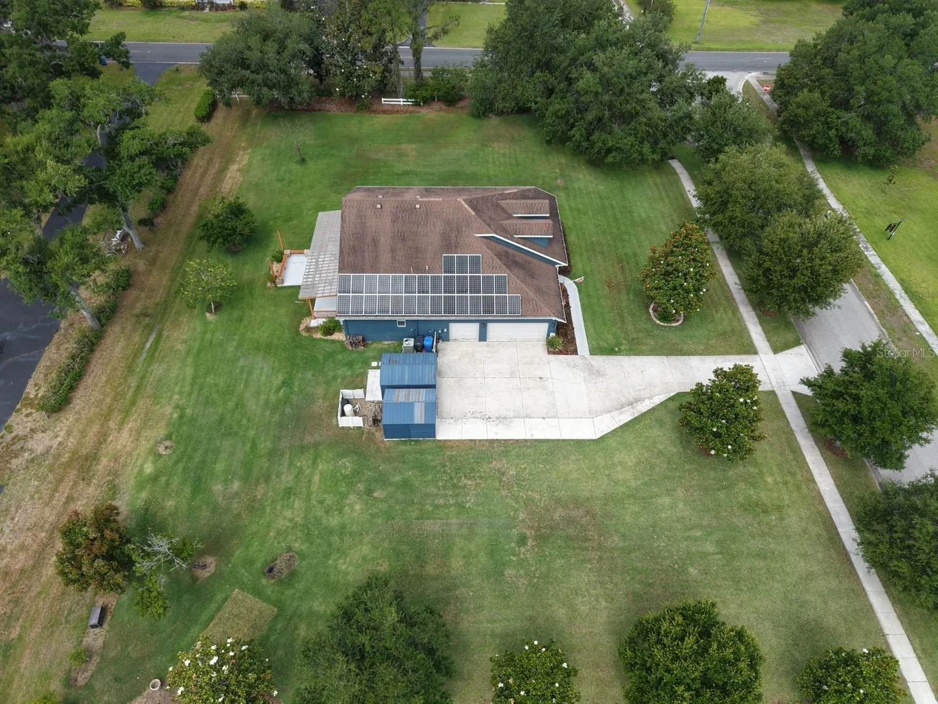 13101 Done Groven Drive Dover FL 33527