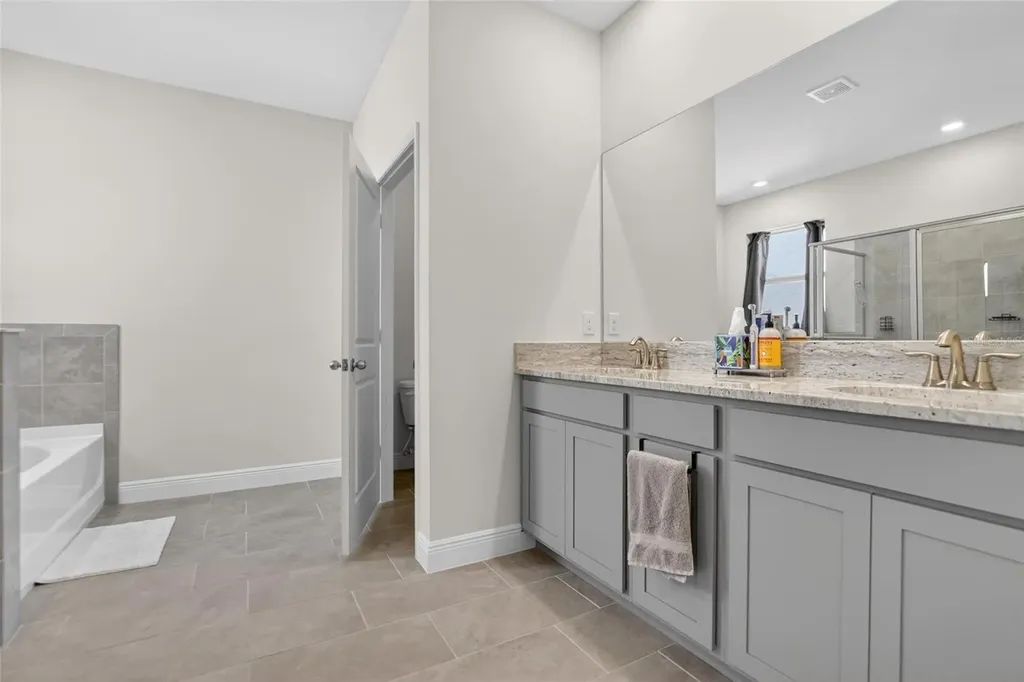 152 Bright Ibis Avenue Apollo Beach FL 33572