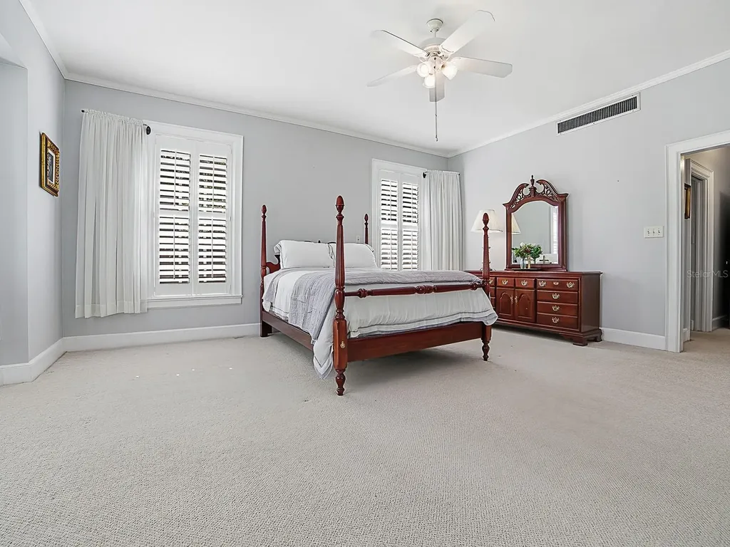 1017 Shore Acres Drive Leesburg FL 34748