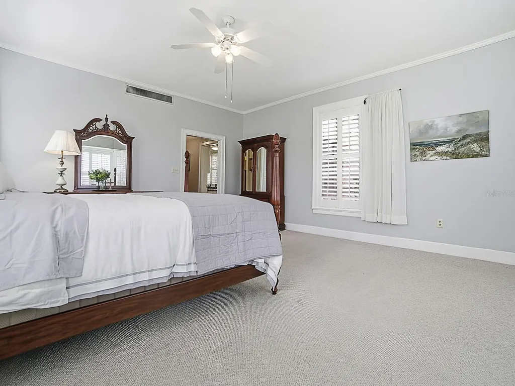 1017 Shore Acres Drive Leesburg FL 34748