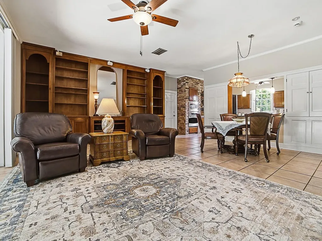 1017 Shore Acres Drive Leesburg FL 34748