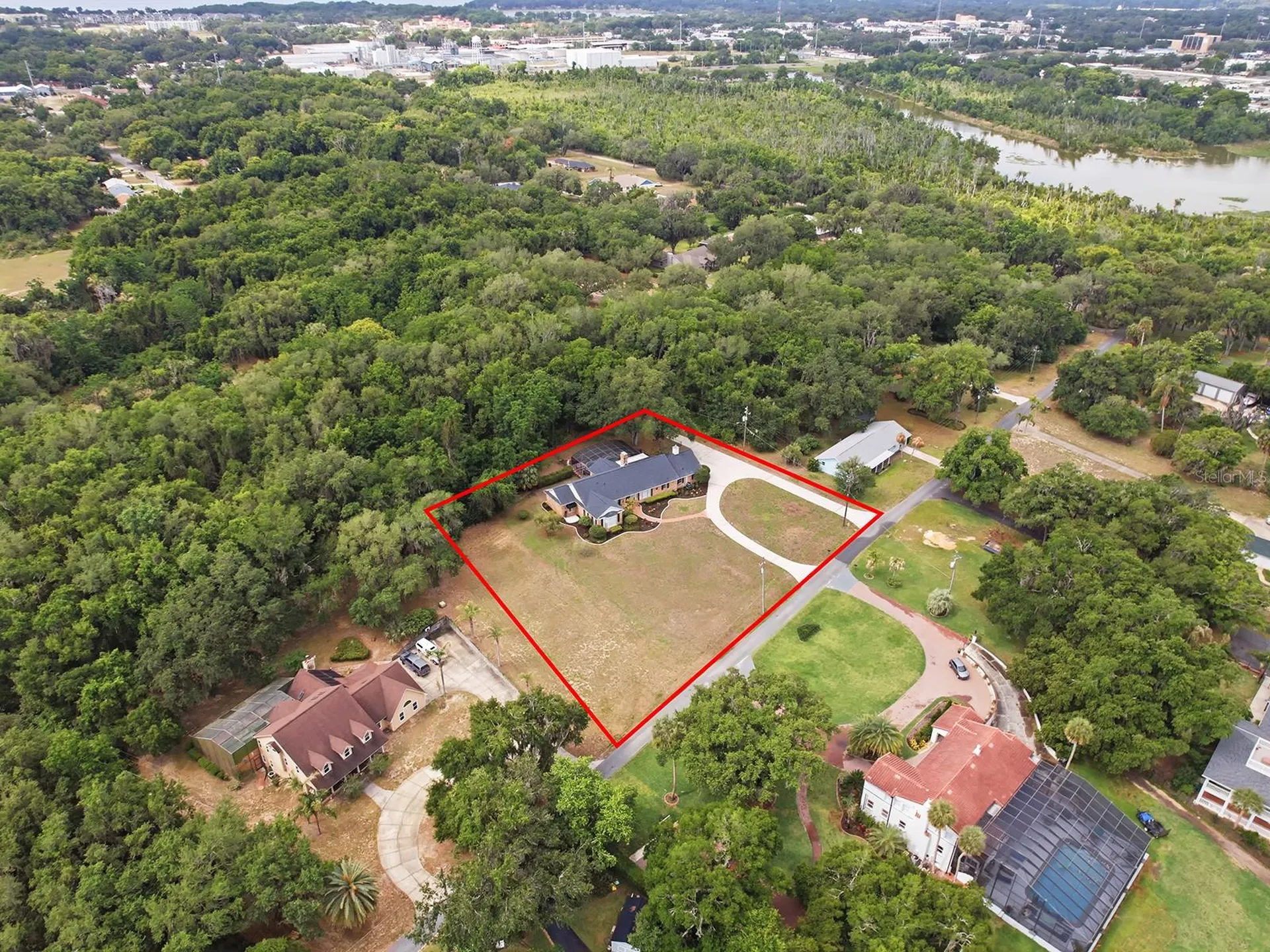 1017 Shore Acres Drive Leesburg FL 34748