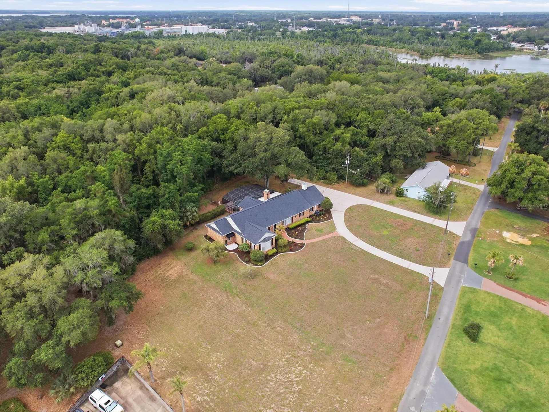 1017 Shore Acres Drive Leesburg FL 34748